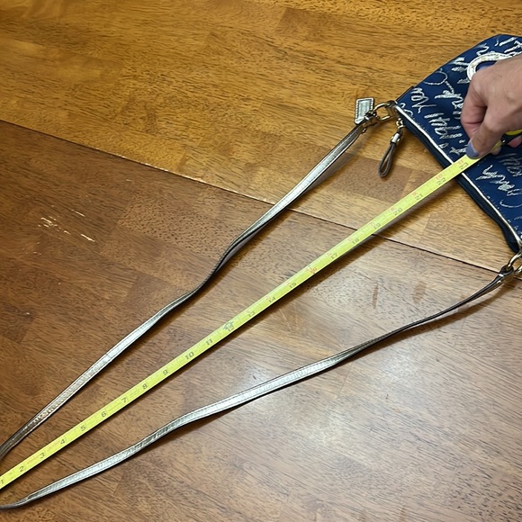 Coach Crossbody - Picture 7 of 7